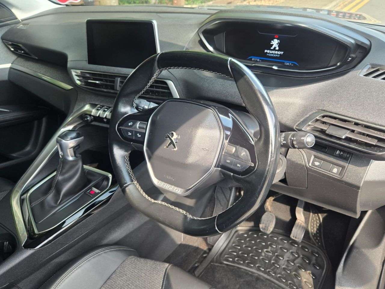 2019 PEUGEOT 5008 2019 PEUGEOT 5008
