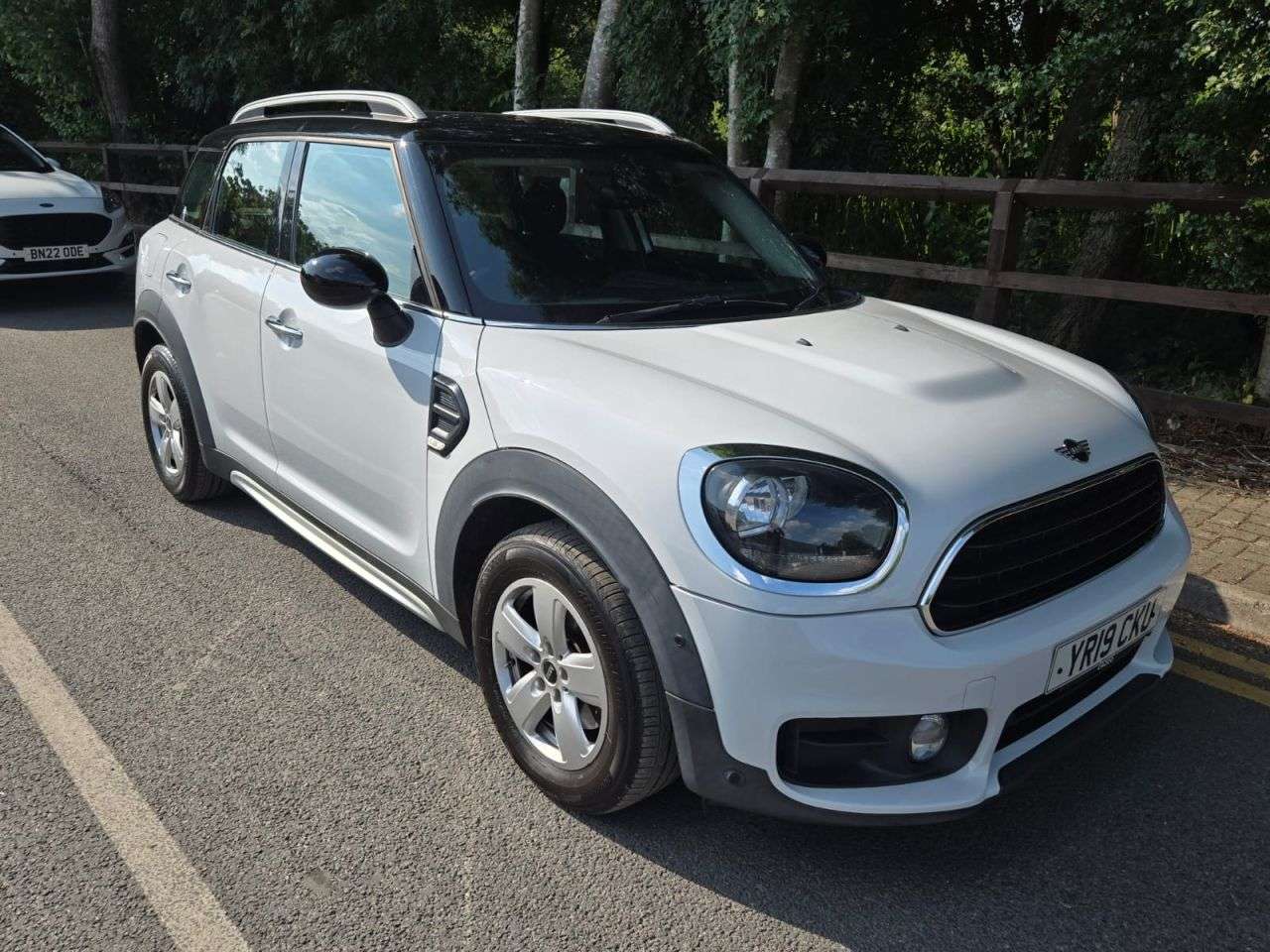 A 2019 MINI COUNTRYMAN 1.5 Cooper Classic SUV 5dr Petrol Steptronic Euro 6 (s/s) (136 ps) A 2019 MINI COUNTRYMAN 1.5 Cooper Classic SUV 5dr Petrol Steptronic Euro 6 (s/s) (136 ps)