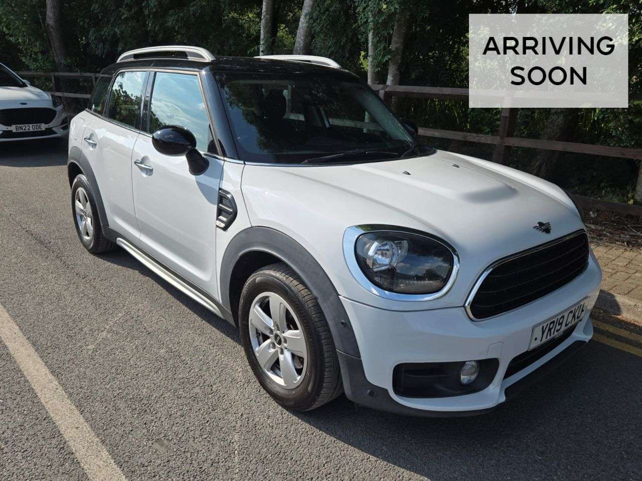 A 2019 MINI COUNTRYMAN 1.5 Cooper Classic SUV 5dr Petrol Steptronic Euro 6 (s/s) (136 ps) A 2019 MINI COUNTRYMAN 1.5 Cooper Classic SUV 5dr Petrol Steptronic Euro 6 (s/s) (136 ps)