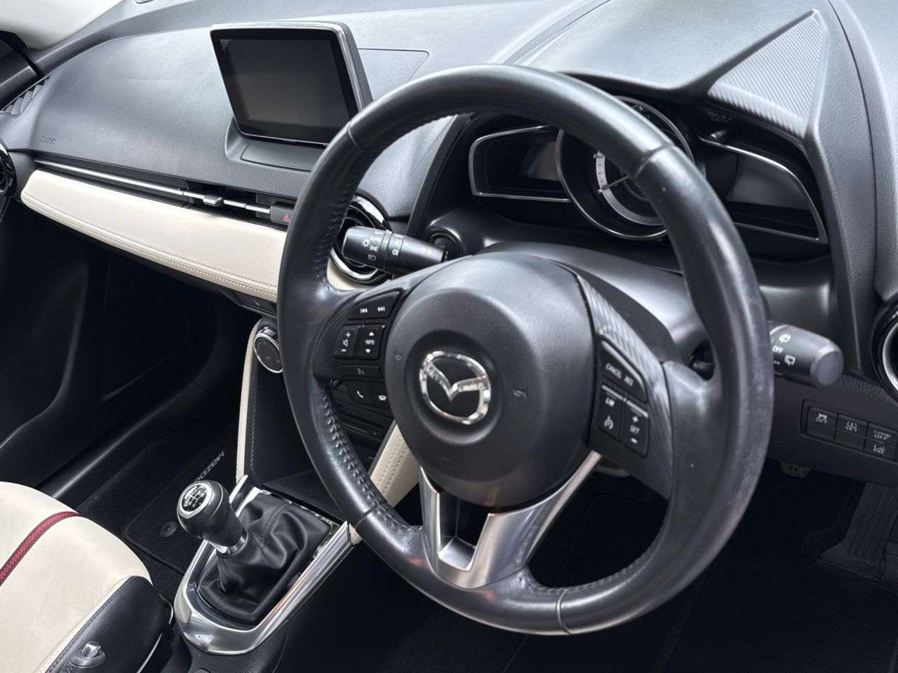 2016 MAZDA MAZDA2 2016 MAZDA MAZDA2