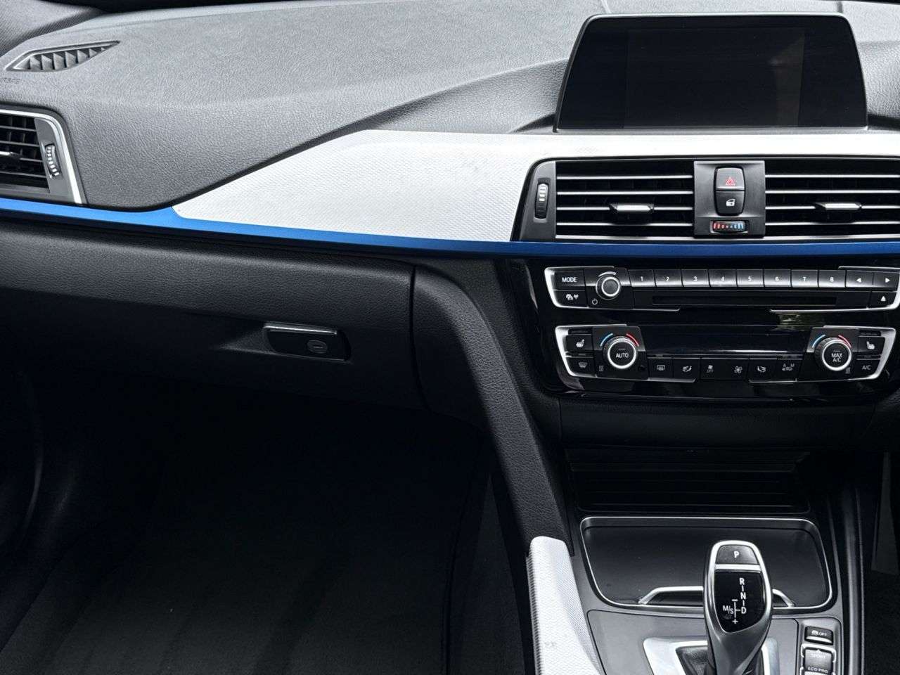 2017 BMW 3 SERIES 2017 BMW 3 SERIES