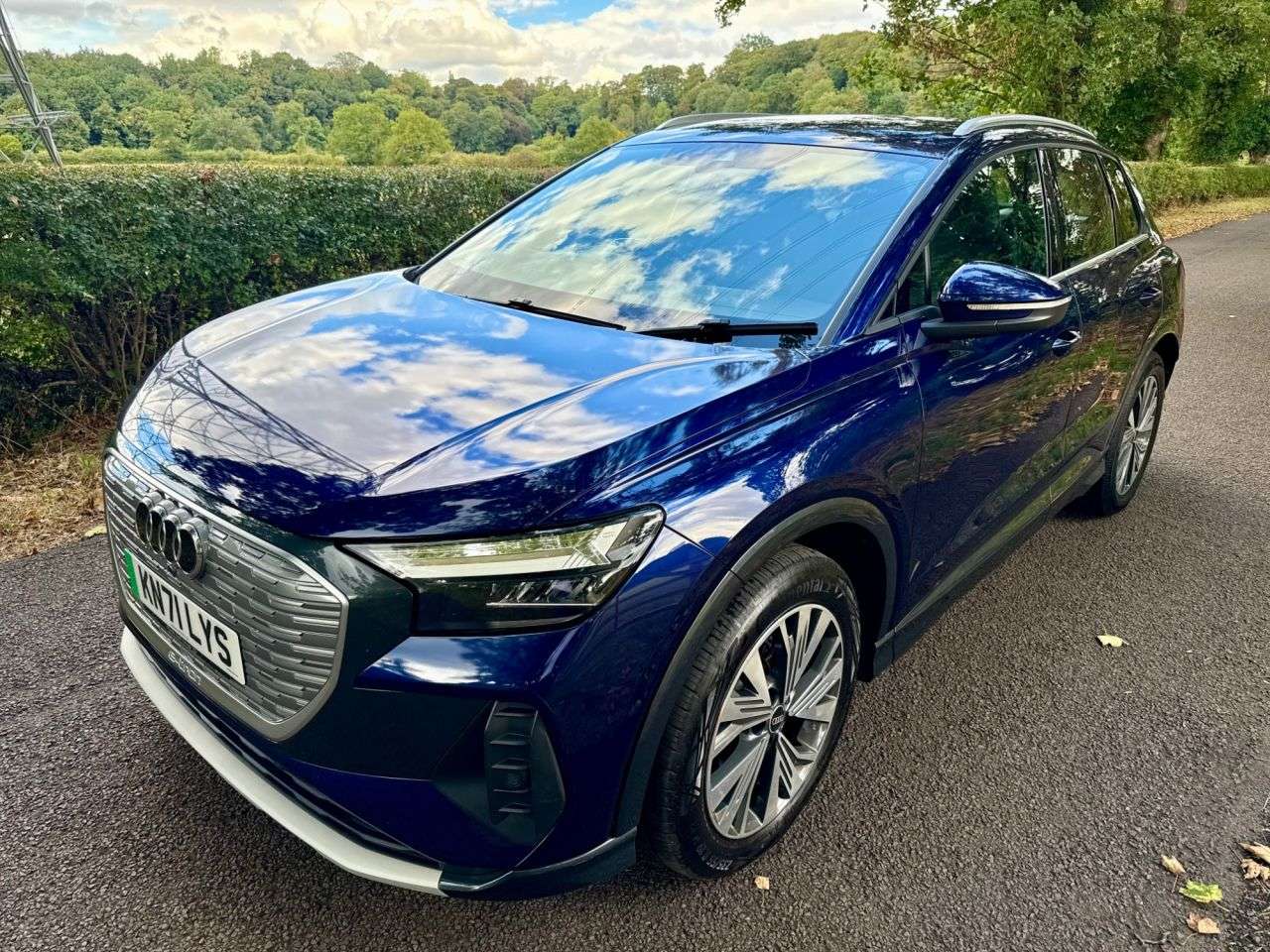 A 2021 AUDI Q4 E-TRON 35 Sport SUV 5dr Electric Automatic 55kWh (170 ps) A 2021 AUDI Q4 E-TRON 35 Sport SUV 5dr Electric Automatic 55kWh (170 ps)