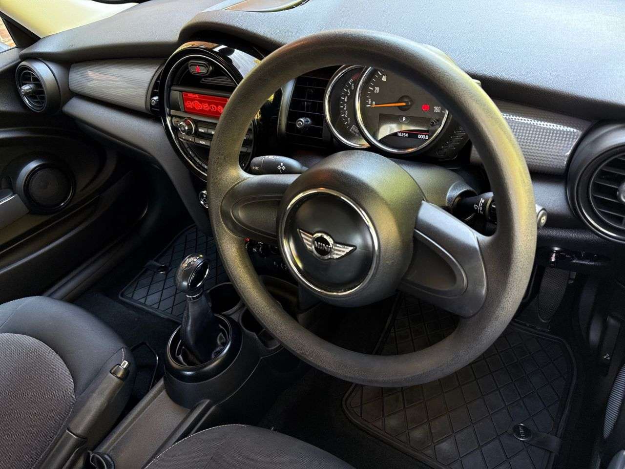 2016 MINI HATCH 2016 MINI HATCH