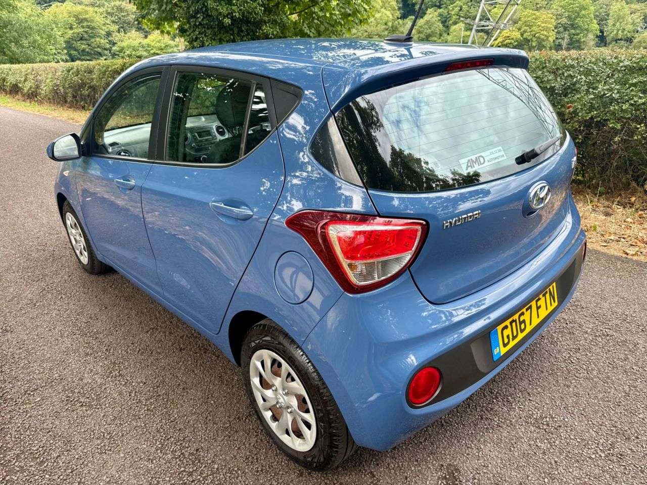 A 2017 HYUNDAI I10 1.0 SE Hatchback 5dr Petrol Manual Euro 6 (66 ps) + SERVICE HISTORY + BLUET A 2017 HYUNDAI I10 1.0 SE Hatchback 5dr Petrol Manual Euro 6 (66 ps) + SERVICE HISTORY + BLUET
