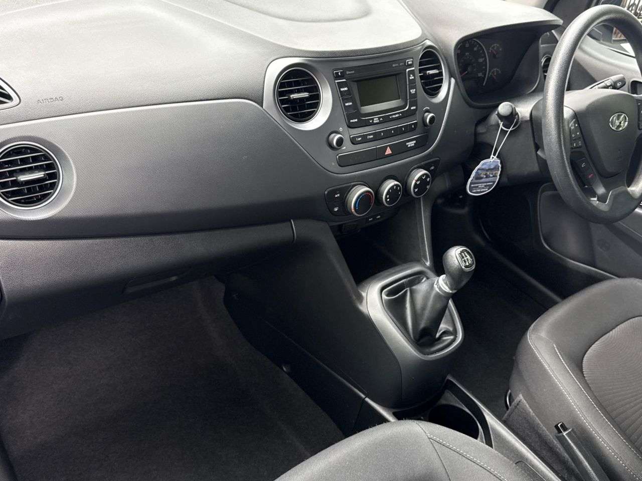 2017 HYUNDAI I10 2017 HYUNDAI I10