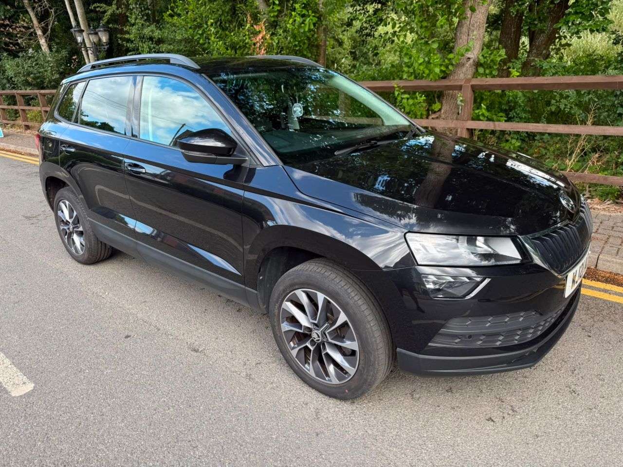 A 2021 SKODA KAROQ 1.5 TSI ACT SE Drive SUV 5dr Petrol DSG Euro 6 (s/s) (150 ps) A 2021 SKODA KAROQ 1.5 TSI ACT SE Drive SUV 5dr Petrol DSG Euro 6 (s/s) (150 ps)
