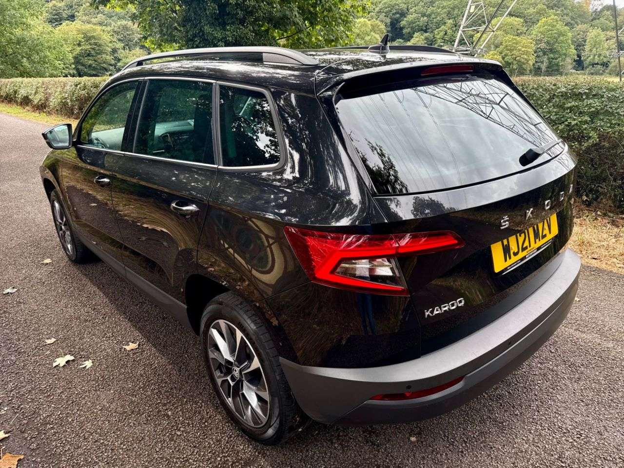 A 2021 SKODA KAROQ 1.5 TSI ACT SE Drive SUV 5dr Petrol DSG Euro 6 (s/s) (150 ps) + SERVICE HIS A 2021 SKODA KAROQ 1.5 TSI ACT SE Drive SUV 5dr Petrol DSG Euro 6 (s/s) (150 ps) + SERVICE HIS