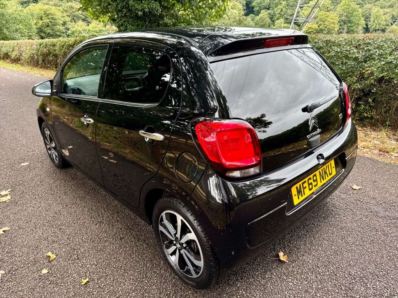 A 2019 CITROEN C1 1.0 VTi Flair Hatchback 5dr Petrol Manual Euro 6 (s/s) (72 ps) + SERVICE HI A 2019 CITROEN C1 1.0 VTi Flair Hatchback 5dr Petrol Manual Euro 6 (s/s) (72 ps) + SERVICE HI