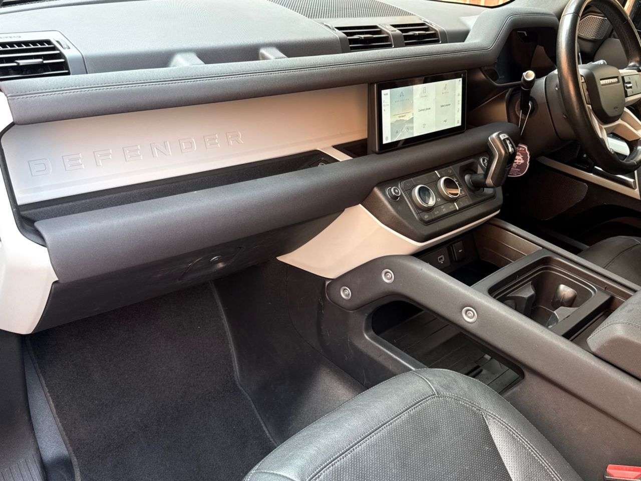 2022 LAND ROVER DEFENDER 110 2022 LAND ROVER DEFENDER 110
