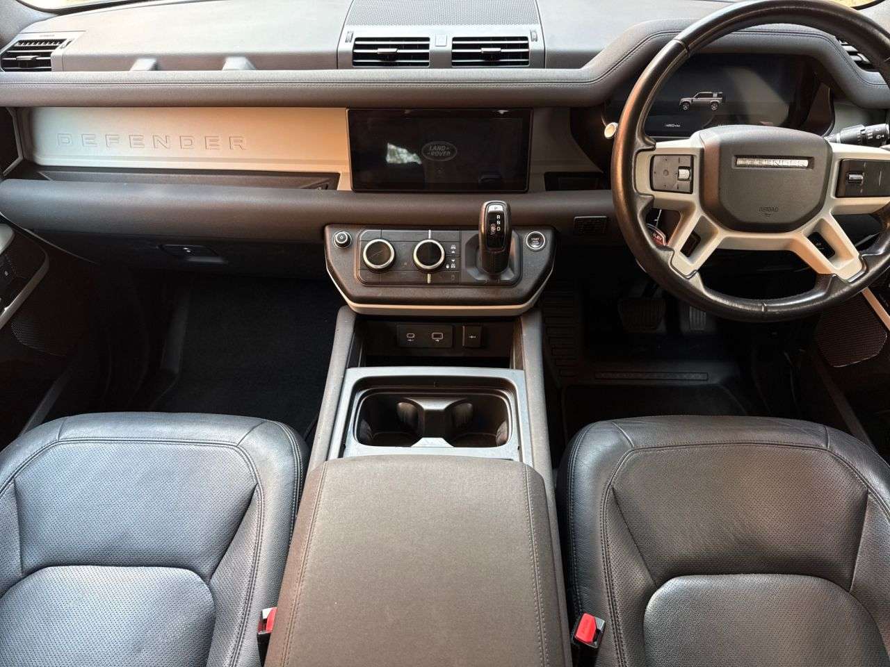 2022 LAND ROVER DEFENDER 110 2022 LAND ROVER DEFENDER 110