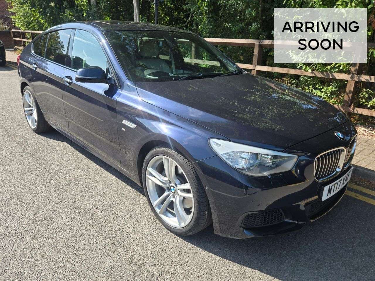 A 2017 BMW 5 SERIES GRAN TURISMO 3.0 535d M Sport GT 5dr Diesel Automatic Euro 6 (s/s) (313 ps) A 2017 BMW 5 SERIES GRAN TURISMO 3.0 535d M Sport GT 5dr Diesel Automatic Euro 6 (s/s) (313 ps)