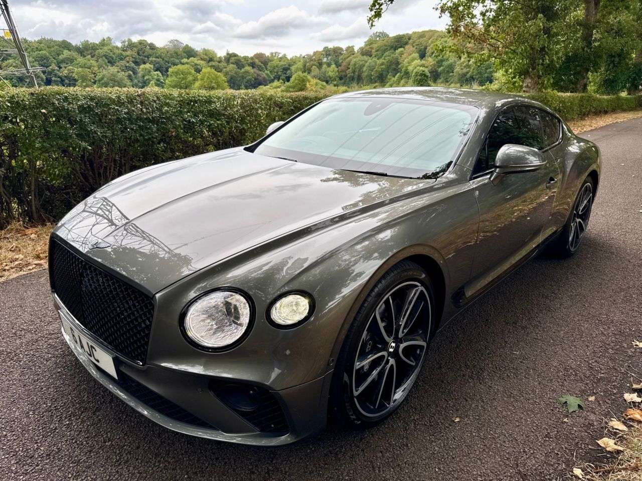 A 2019 BENTLEY CONTINENTAL 6.0 W12 GT Coupe 2dr Petrol Automatic 4WD Euro 6 (635 ps) A 2019 BENTLEY CONTINENTAL 6.0 W12 GT Coupe 2dr Petrol Automatic 4WD Euro 6 (635 ps)