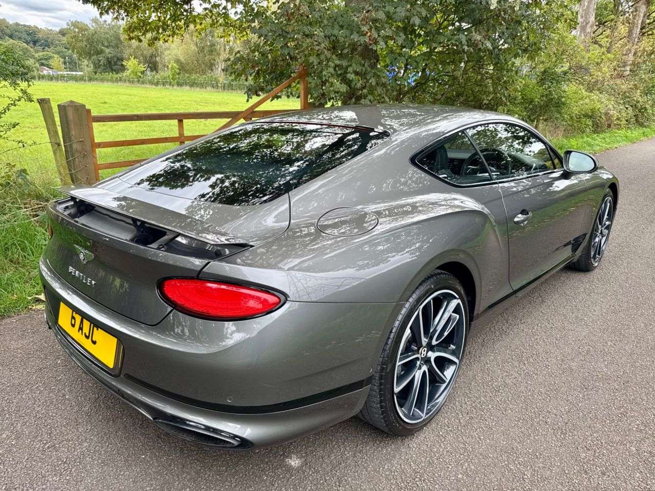 2019 BENTLEY CONTINENTAL 2019 BENTLEY CONTINENTAL