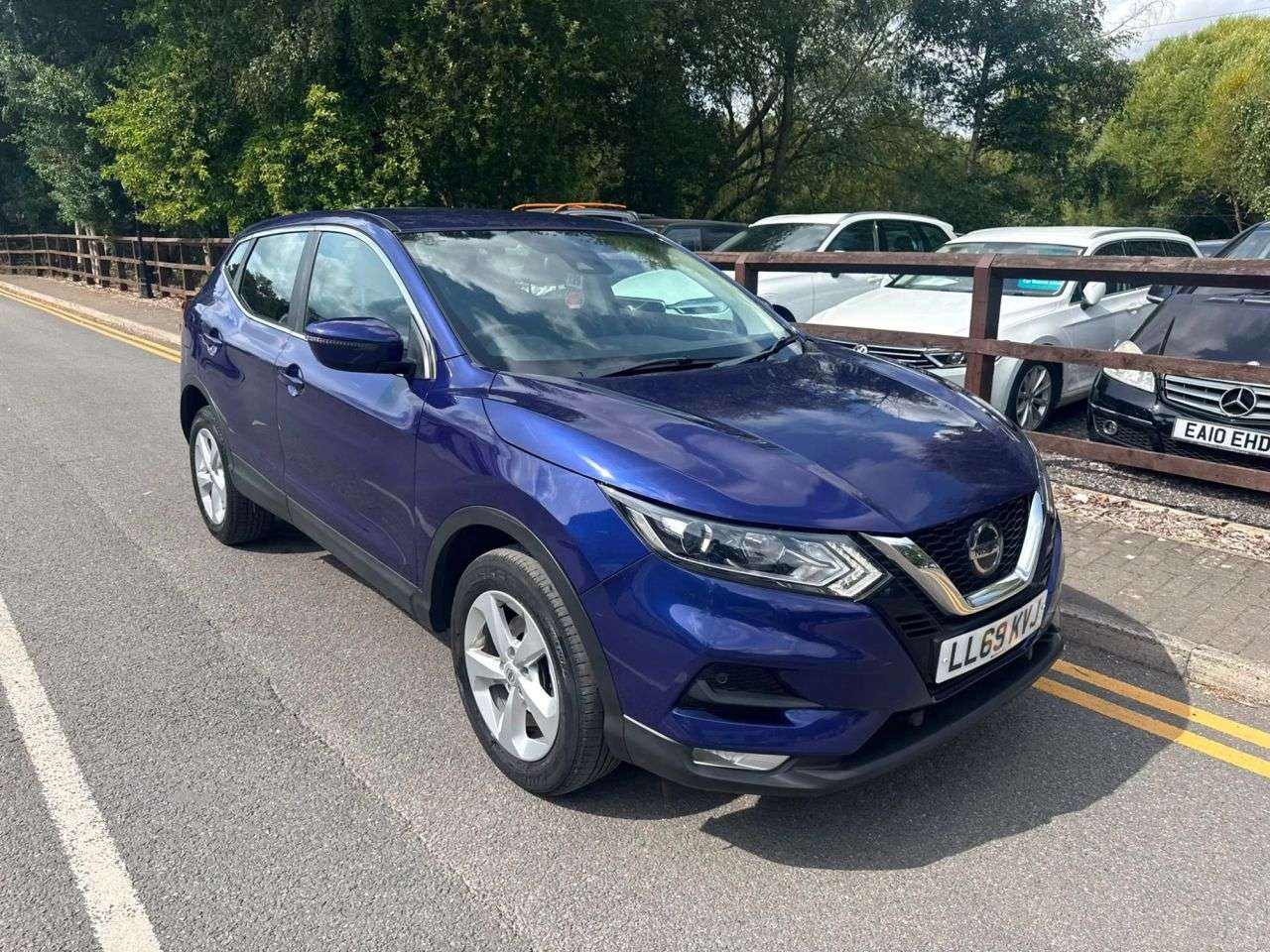 A 2019 NISSAN QASHQAI 1.3 DIG-T Acenta Premium SUV 5dr Petrol Manual Euro 6 (s/s) (140 ps) A 2019 NISSAN QASHQAI 1.3 DIG-T Acenta Premium SUV 5dr Petrol Manual Euro 6 (s/s) (140 ps)