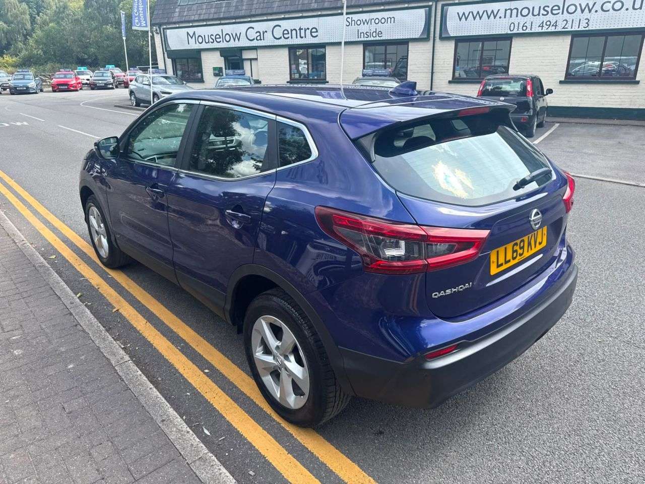 A 2019 NISSAN QASHQAI 1.3 DIG-T Acenta Premium SUV 5dr Petrol Manual Euro 6 (s/s) (140 ps) A 2019 NISSAN QASHQAI 1.3 DIG-T Acenta Premium SUV 5dr Petrol Manual Euro 6 (s/s) (140 ps)