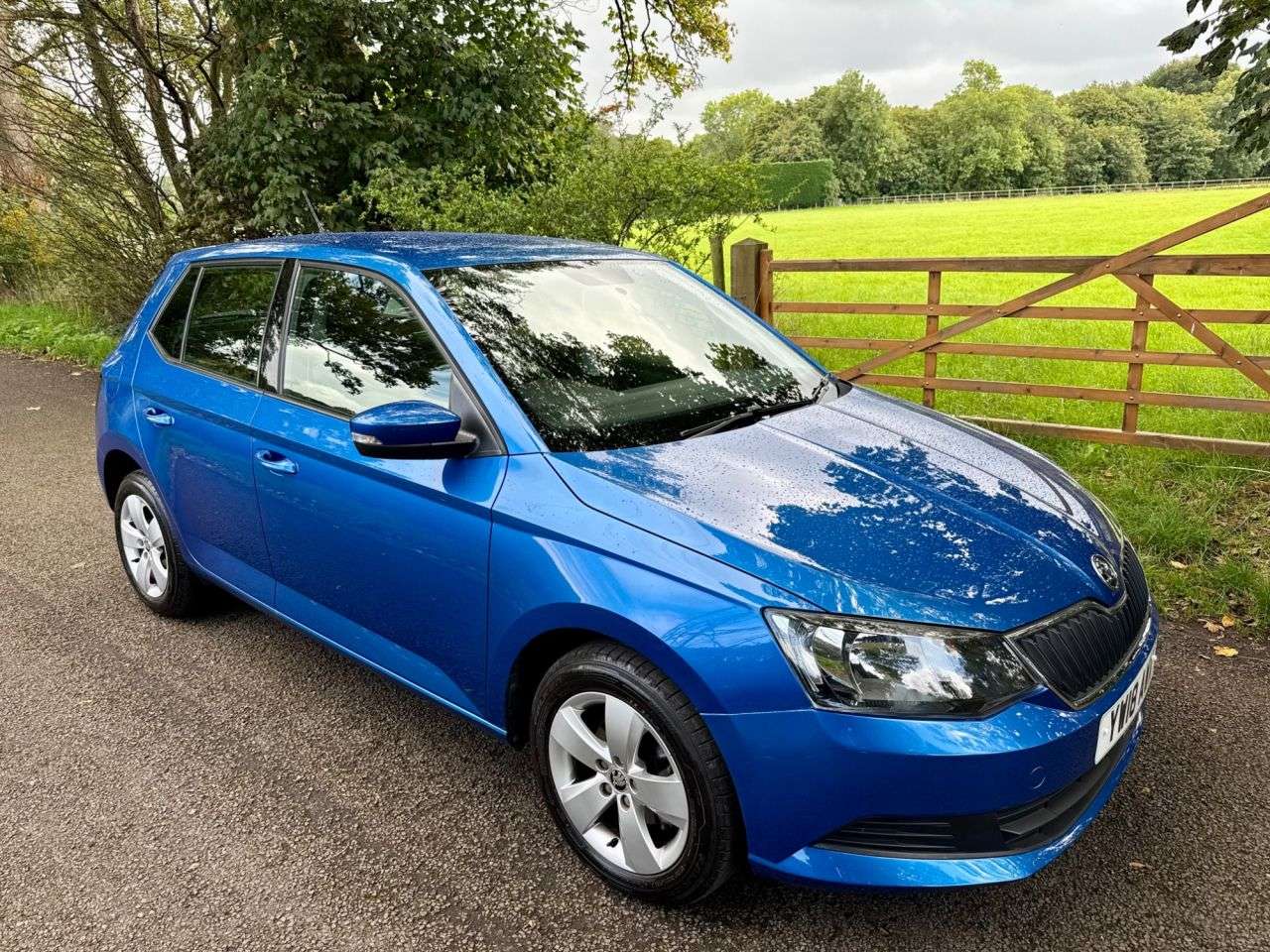 A 2018 SKODA FABIA 1.0 TSI SE Hatchback 5dr Petrol Manual Euro 6 (s/s) (95 ps) + SERVICE HISTO A 2018 SKODA FABIA 1.0 TSI SE Hatchback 5dr Petrol Manual Euro 6 (s/s) (95 ps) + SERVICE HISTO
