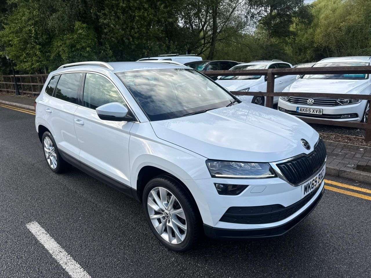 A 2019 SKODA KAROQ 1.6 TDI SE L SUV 5dr Diesel Manual Euro 6 (s/s) (115 ps) A 2019 SKODA KAROQ 1.6 TDI SE L SUV 5dr Diesel Manual Euro 6 (s/s) (115 ps)