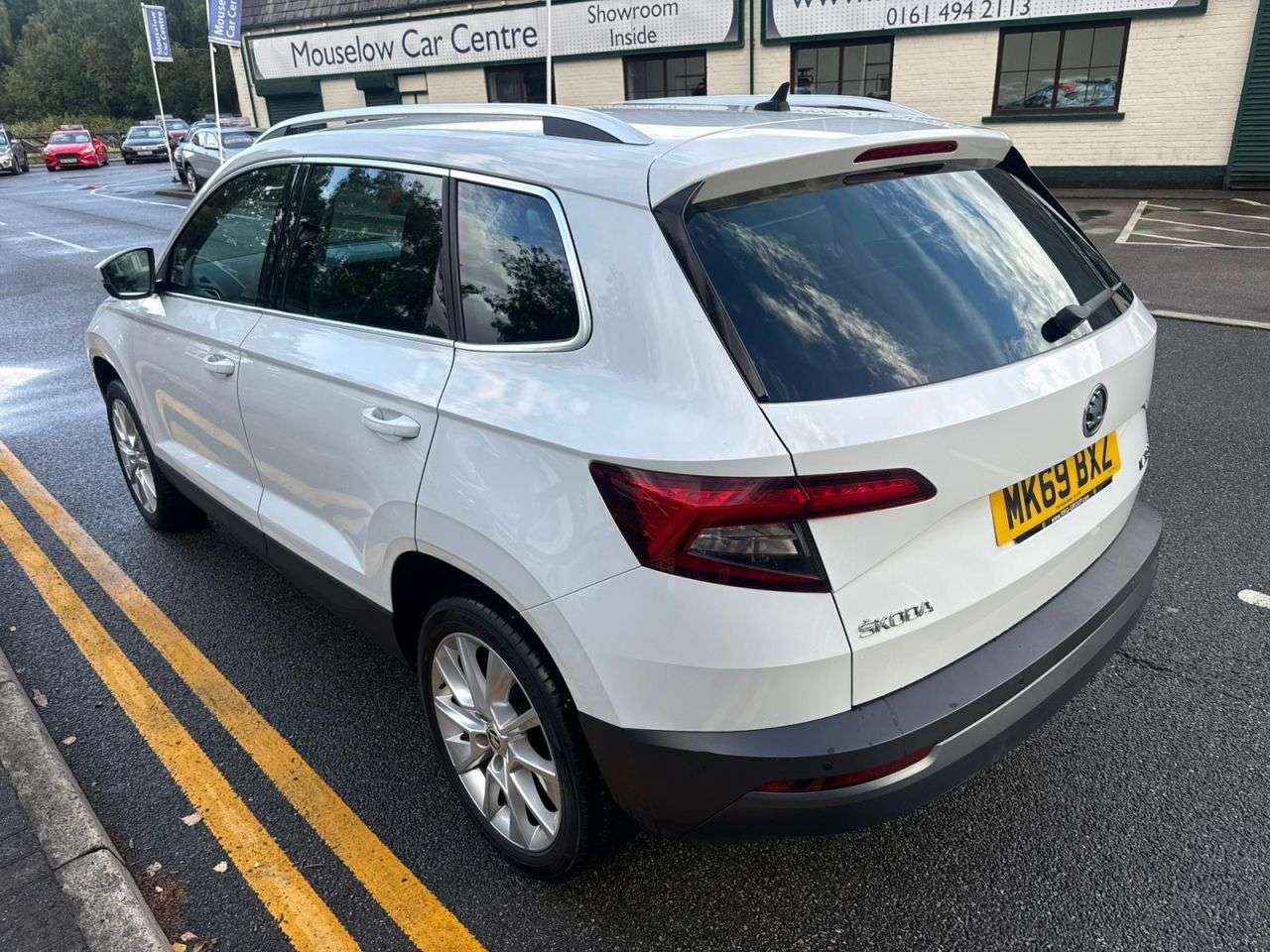 A 2019 SKODA KAROQ 1.6 TDI SE L SUV 5dr Diesel Manual Euro 6 (s/s) (115 ps) A 2019 SKODA KAROQ 1.6 TDI SE L SUV 5dr Diesel Manual Euro 6 (s/s) (115 ps)