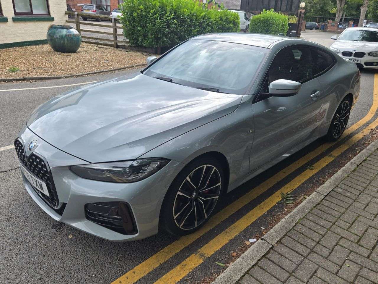 A 2022 BMW 4 SERIES 2.0 420i M Sport Coupe 2dr Petrol Automatic Euro 6 (s/s) (184 ps) A 2022 BMW 4 SERIES 2.0 420i M Sport Coupe 2dr Petrol Automatic Euro 6 (s/s) (184 ps)