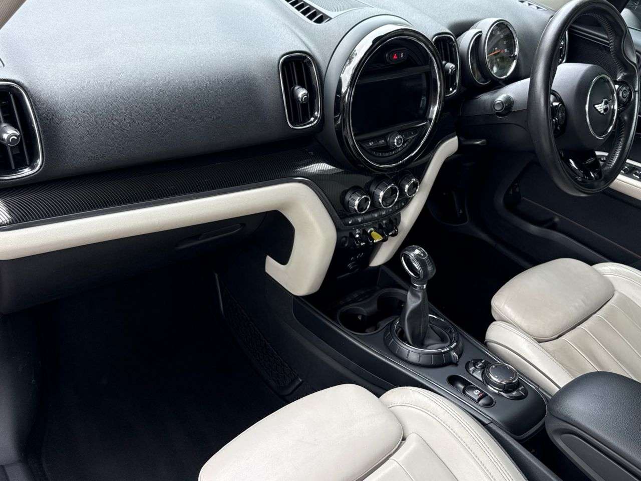 2017 MINI COUNTRYMAN 2017 MINI COUNTRYMAN