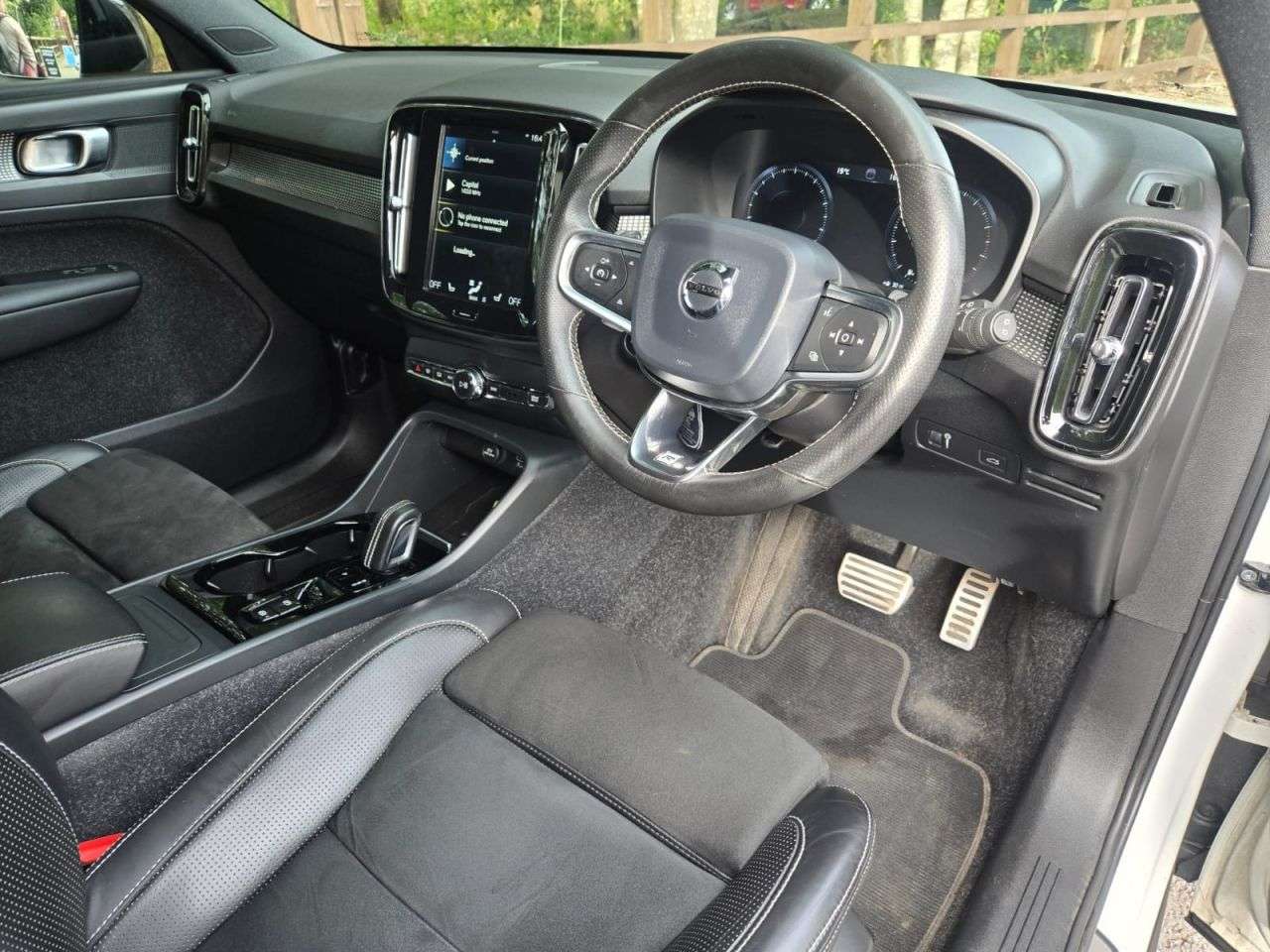 2020 VOLVO XC40 2020 VOLVO XC40