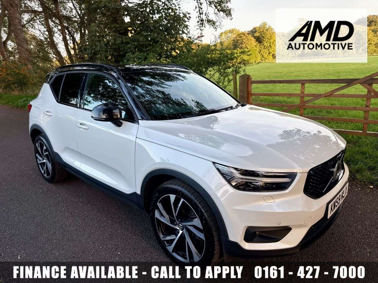 A 2020 VOLVO XC40 2.0 T4 R-Design Pro SUV 5dr Petrol Auto AWD Euro 6 (s/s) (190 ps) + SERVICE A 2020 VOLVO XC40 2.0 T4 R-Design Pro SUV 5dr Petrol Auto AWD Euro 6 (s/s) (190 ps) + SERVICE