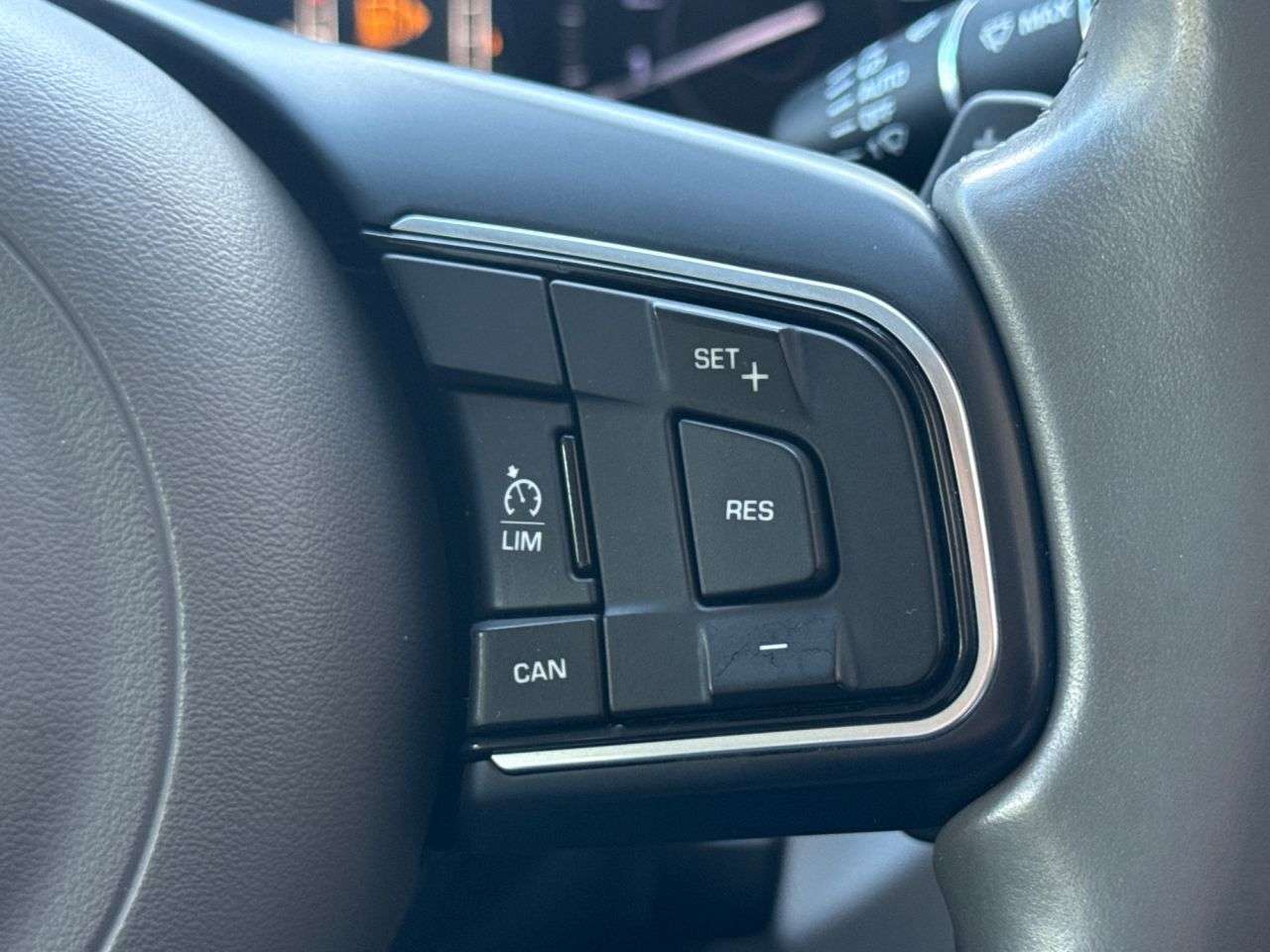 2015 JAGUAR XE 2015 JAGUAR XE