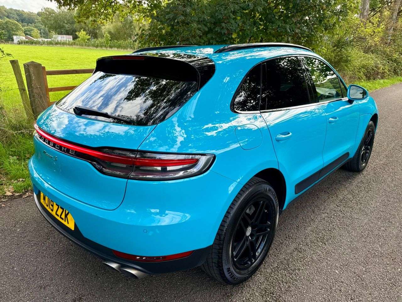 2019 PORSCHE MACAN 2019 PORSCHE MACAN