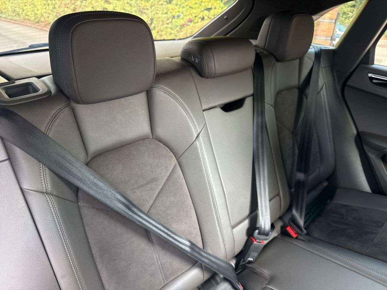 2019 PORSCHE MACAN 2019 PORSCHE MACAN
