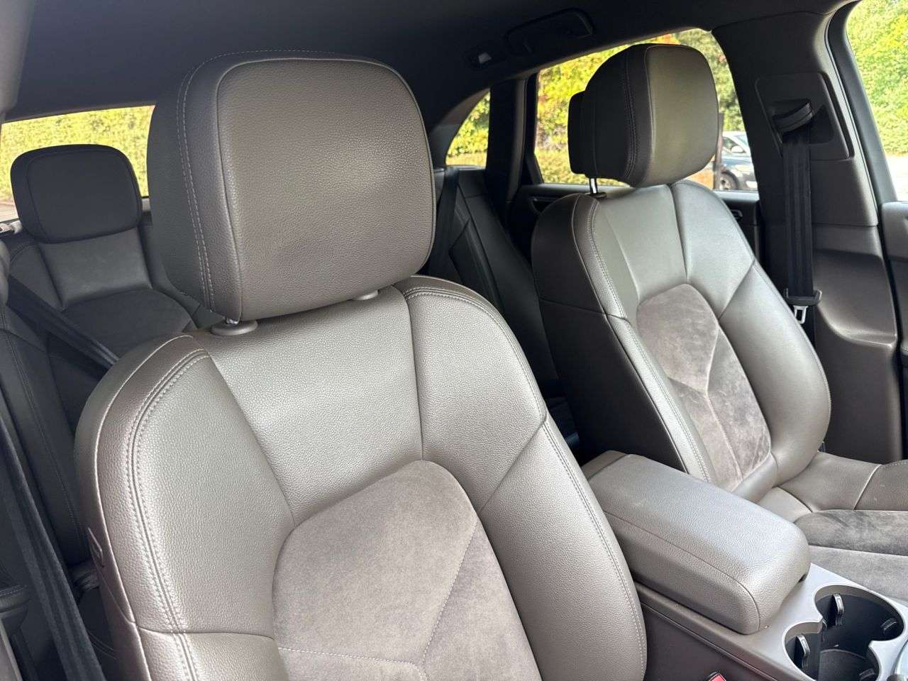 2019 PORSCHE MACAN 2019 PORSCHE MACAN