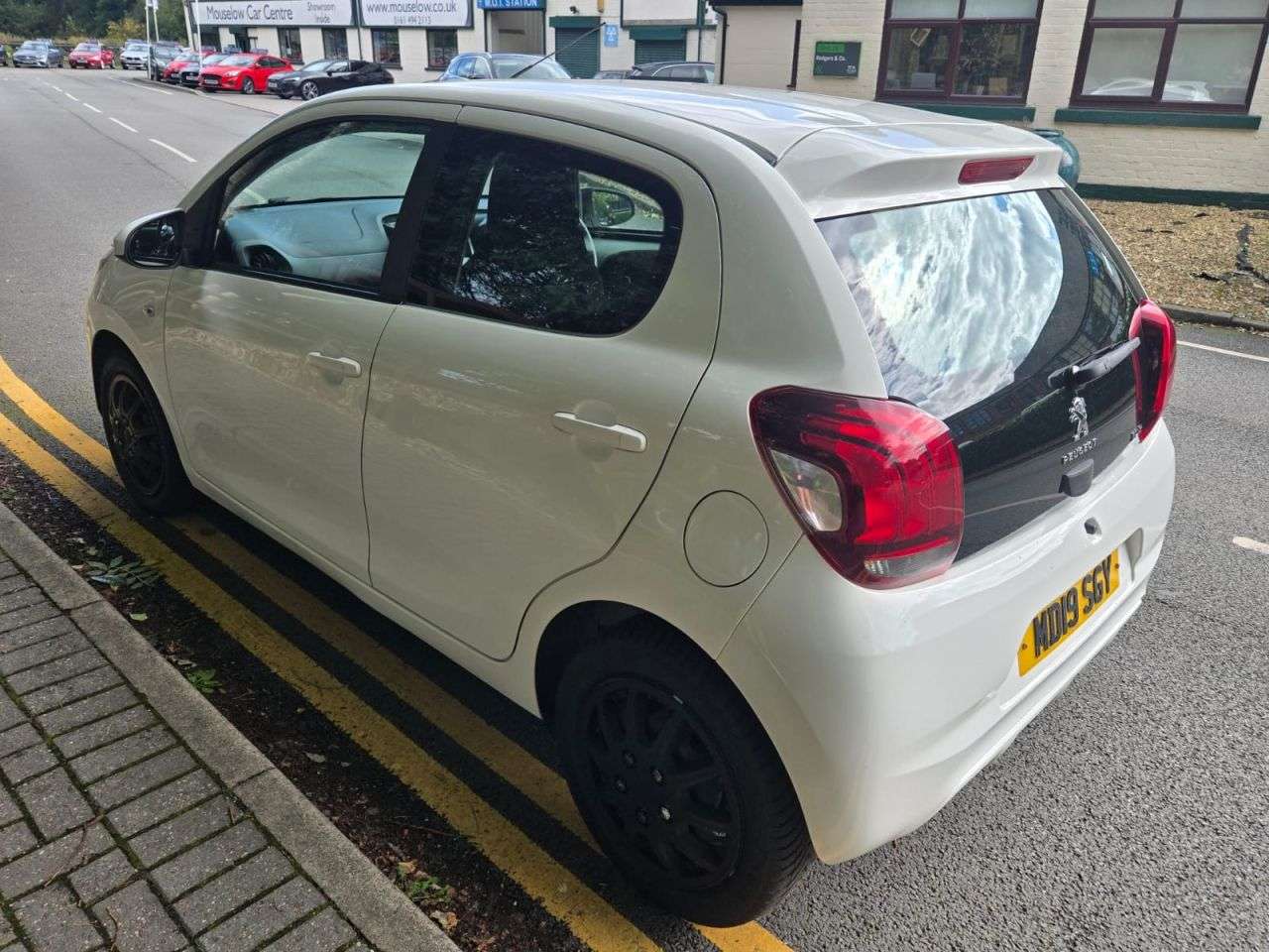 A 2019 PEUGEOT 108 1.0 Active Hatchback 5dr Petrol Manual Euro 6 (72 ps) A 2019 PEUGEOT 108 1.0 Active Hatchback 5dr Petrol Manual Euro 6 (72 ps)