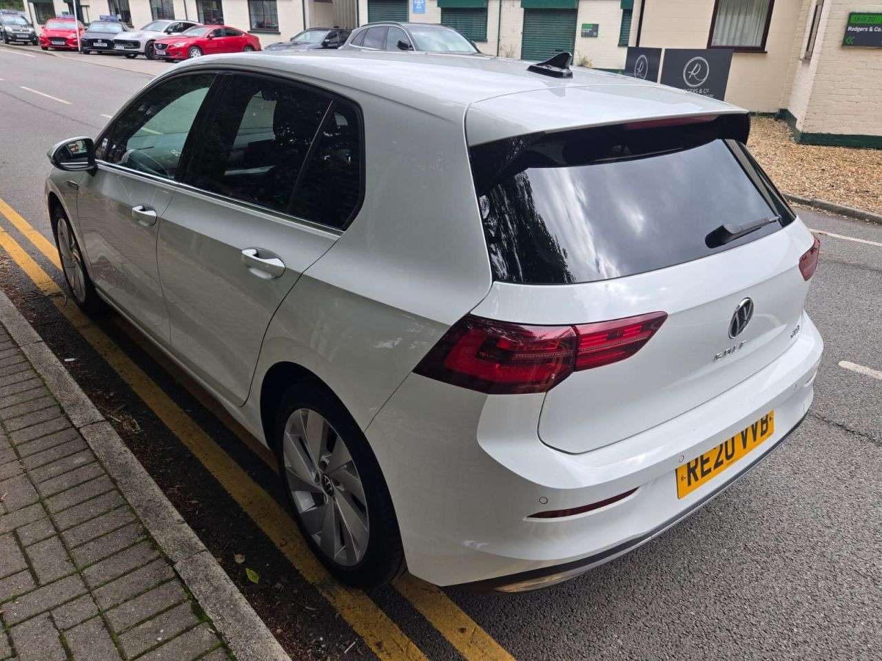 A 2020 VOLKSWAGEN GOLF 1.5 eTSI MHEV Style Hatchback 5dr Petrol Hybrid DSG Euro 6 (s/s) (150 ps) A 2020 VOLKSWAGEN GOLF 1.5 eTSI MHEV Style Hatchback 5dr Petrol Hybrid DSG Euro 6 (s/s) (150 ps)