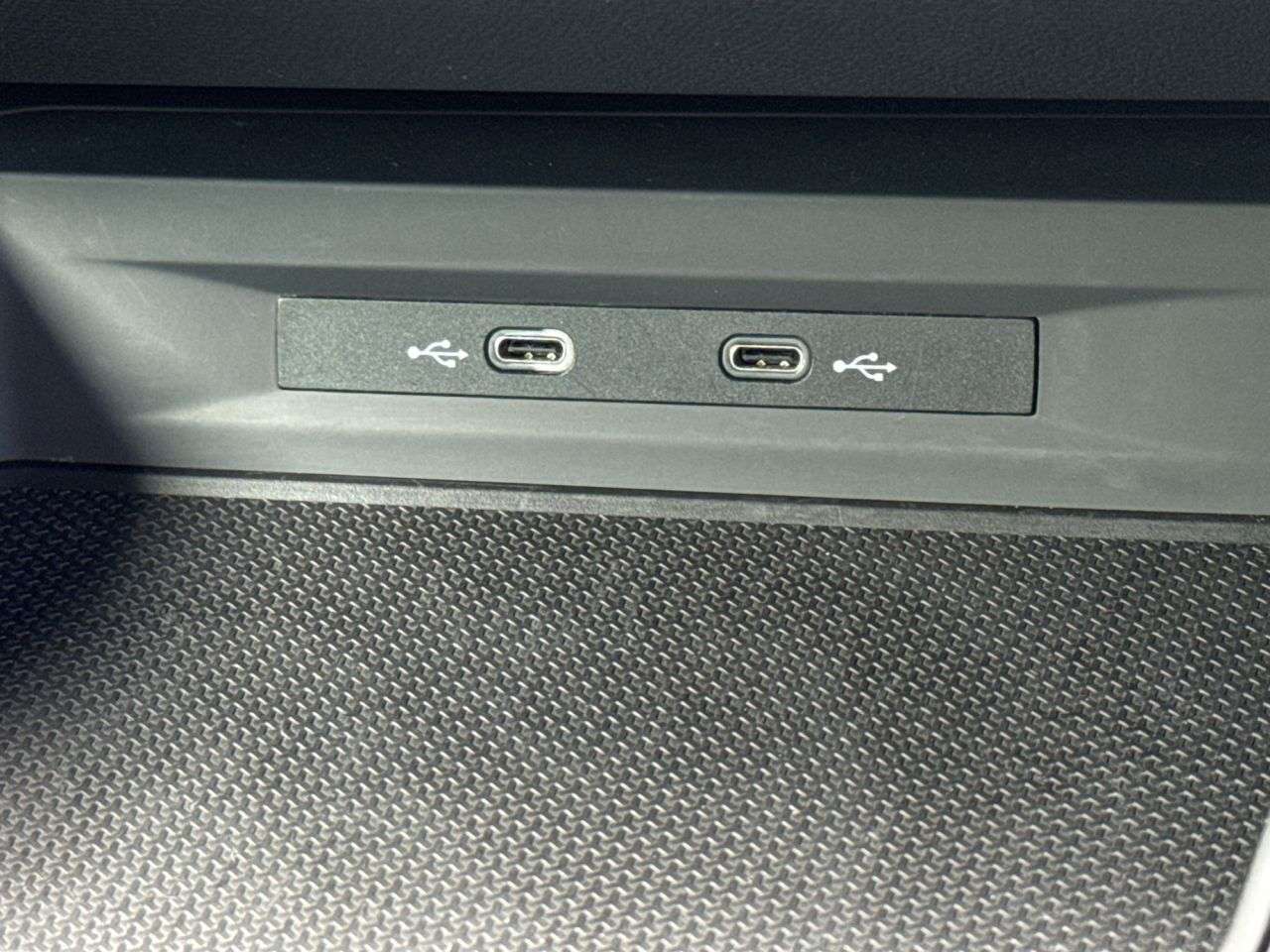 2023 CUPRA LEON 2023 CUPRA LEON