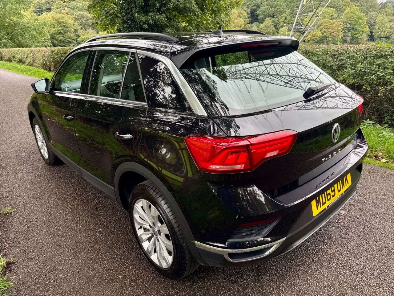 A 2020 VOLKSWAGEN T-ROC 1.0 TSI GPF SE SUV 5dr Petrol Manual Euro 6 (s/s) (115 ps) A 2020 VOLKSWAGEN T-ROC 1.0 TSI GPF SE SUV 5dr Petrol Manual Euro 6 (s/s) (115 ps)