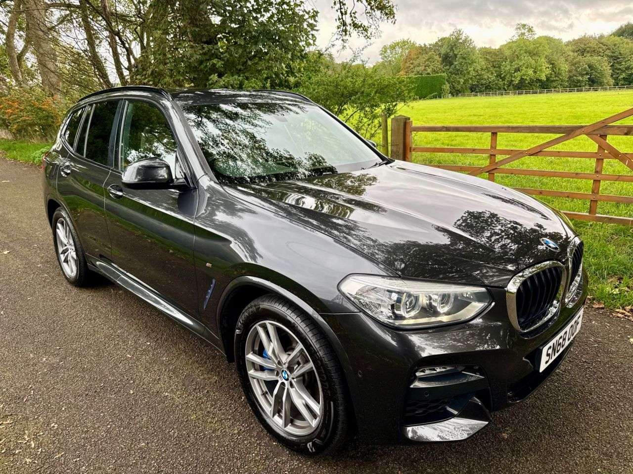 A 2018 BMW X3 3.0 30d M Sport SUV 5dr Diesel Auto xDrive Euro 6 (s/s) (265 ps) A 2018 BMW X3 3.0 30d M Sport SUV 5dr Diesel Auto xDrive Euro 6 (s/s) (265 ps)