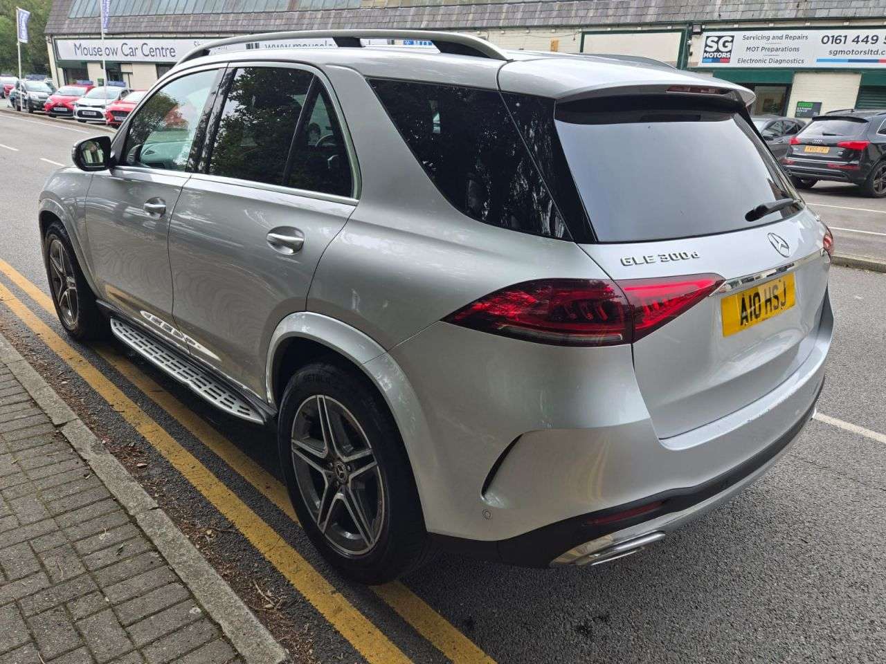 A 2020 MERCEDES-BENZ GLE 2.0 GLE300d AMG Line (Premium) SUV 5dr Diesel G-Tronic 4MATIC Euro 6 (s/s) A 2020 MERCEDES-BENZ GLE 2.0 GLE300d AMG Line (Premium) SUV 5dr Diesel G-Tronic 4MATIC Euro 6 (s/s)