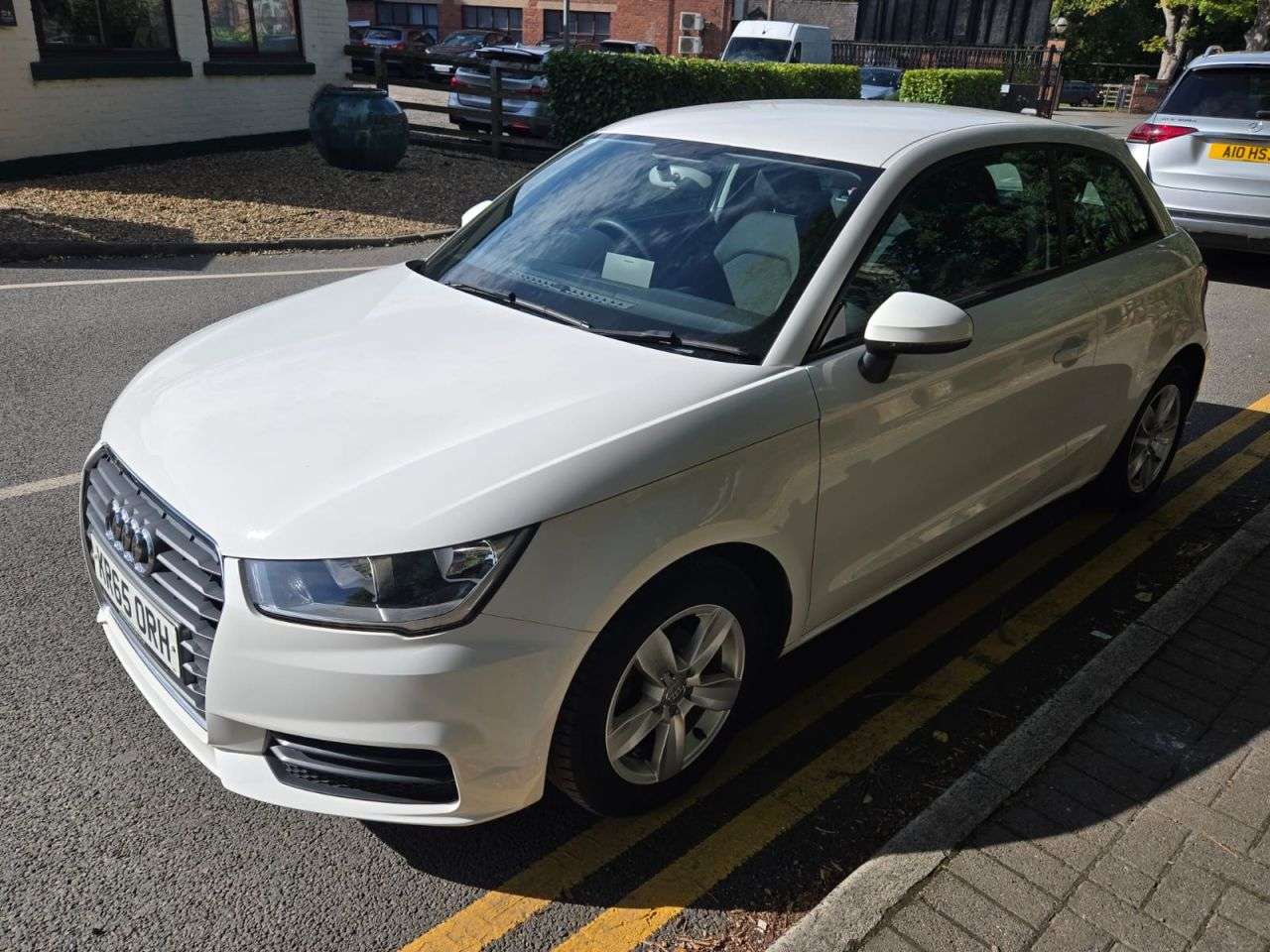 A 2015 AUDI A1 1.0 TFSI SE Hatchback 3dr Petrol Manual Euro 6 (s/s) (95 ps) A 2015 AUDI A1 1.0 TFSI SE Hatchback 3dr Petrol Manual Euro 6 (s/s) (95 ps)