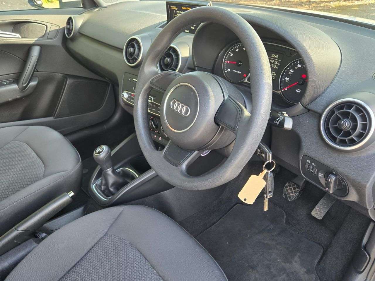2015 AUDI A1 2015 AUDI A1