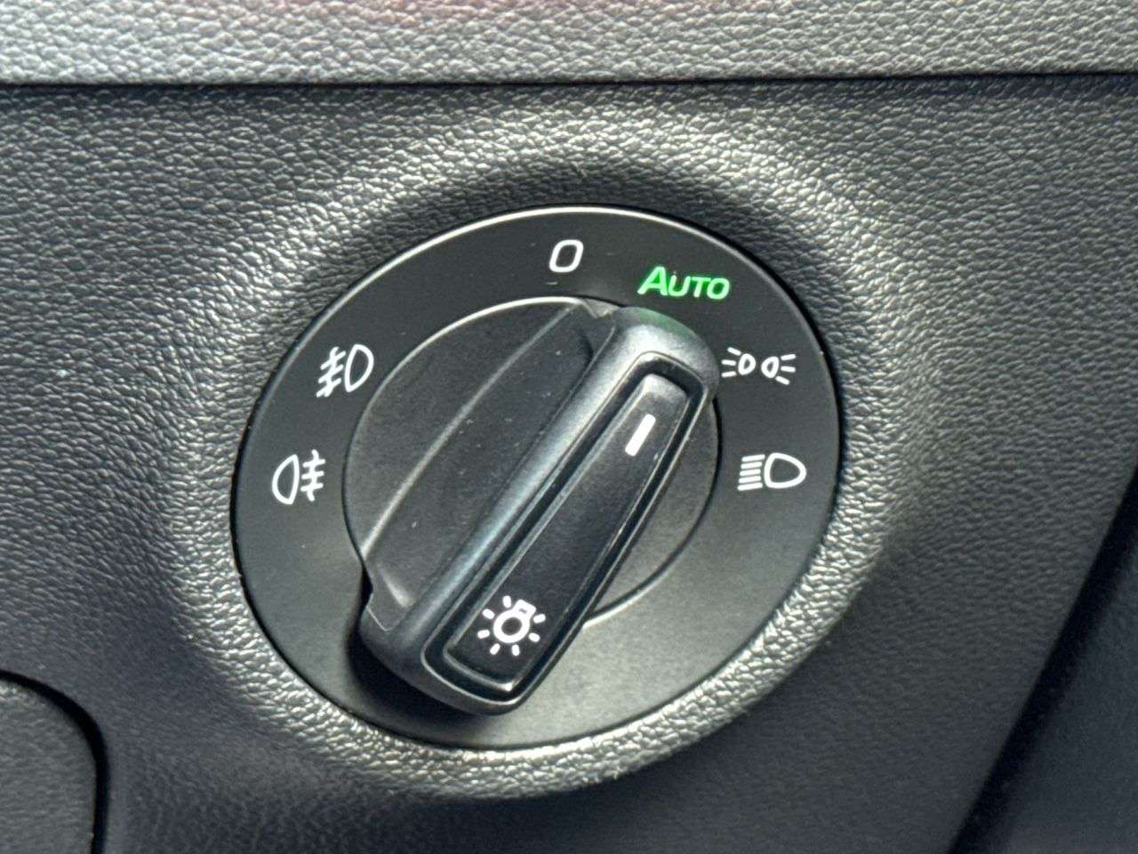 2018 SKODA KAROQ 2018 SKODA KAROQ
