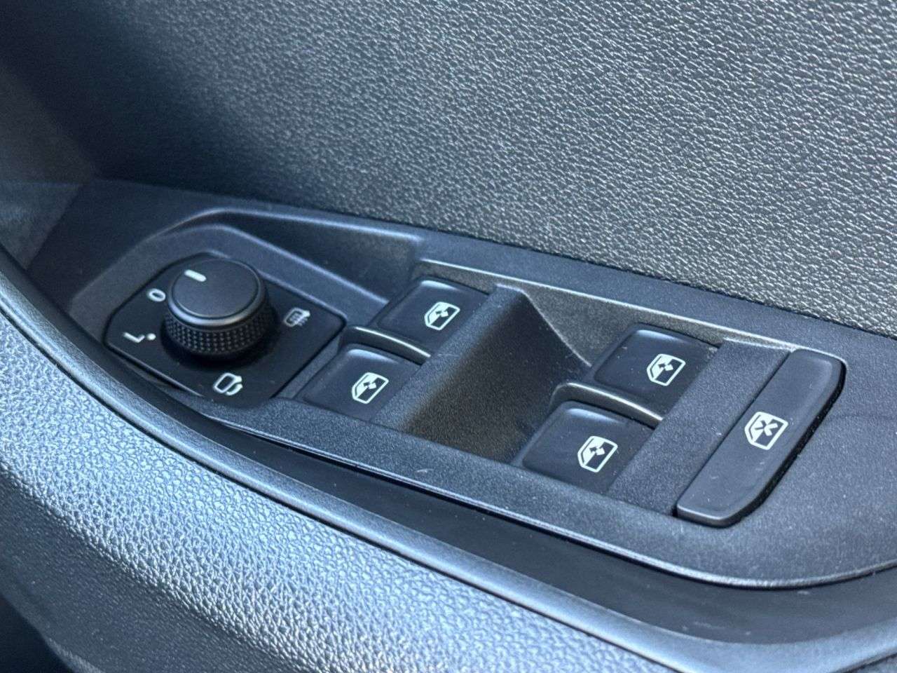 2018 SKODA KAROQ 2018 SKODA KAROQ