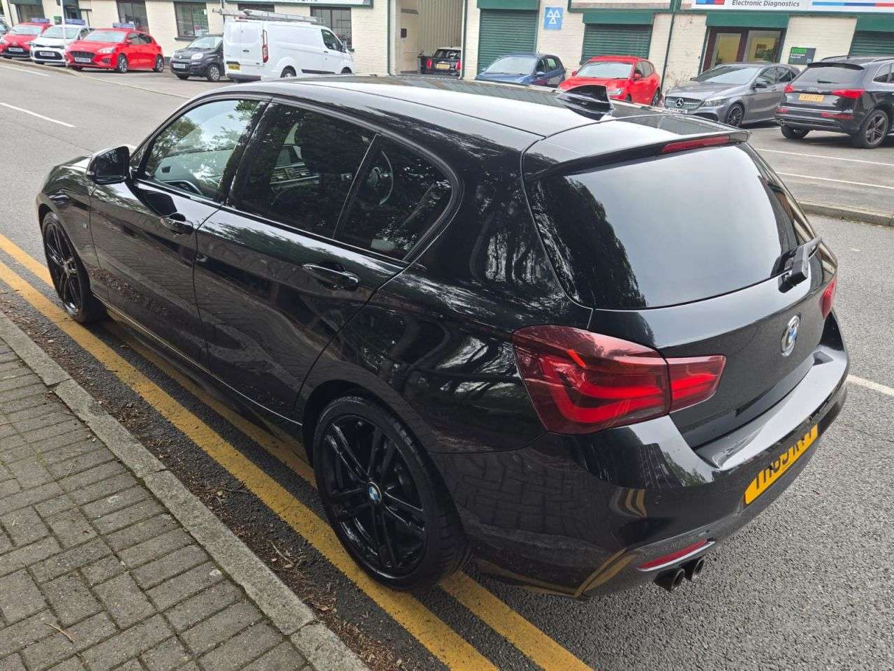 A 2019 BMW 1 SERIES 2.0 120i GPF M Sport Shadow Edition Hatchback 5dr Petrol Auto Euro 6 (s/s) A 2019 BMW 1 SERIES 2.0 120i GPF M Sport Shadow Edition Hatchback 5dr Petrol Auto Euro 6 (s/s)
