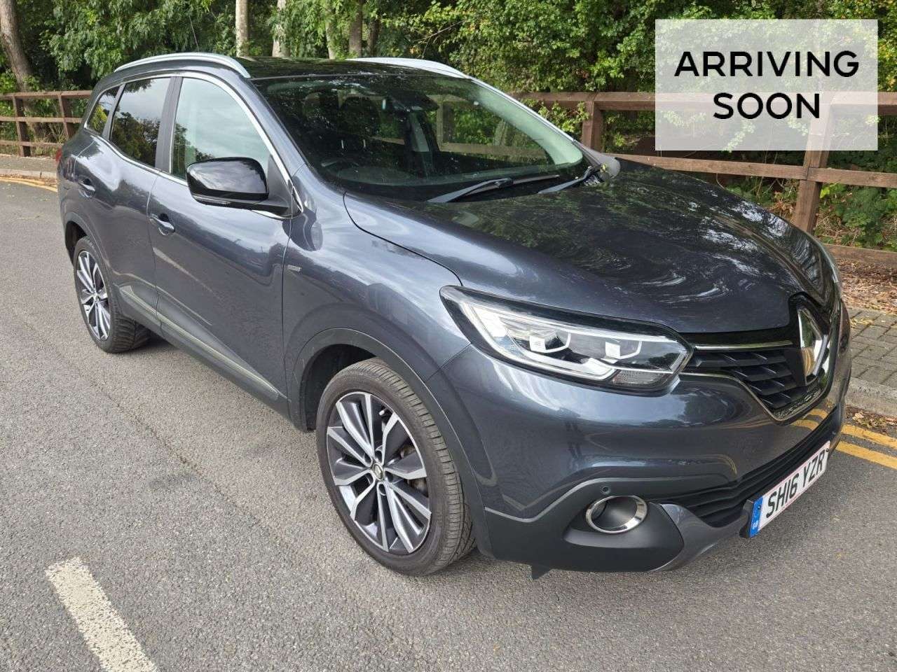 A 2016 RENAULT KADJAR 1.6 dCi Signature Nav SUV 5dr Diesel Manual Euro 6 (s/s) (130 ps) A 2016 RENAULT KADJAR 1.6 dCi Signature Nav SUV 5dr Diesel Manual Euro 6 (s/s) (130 ps)