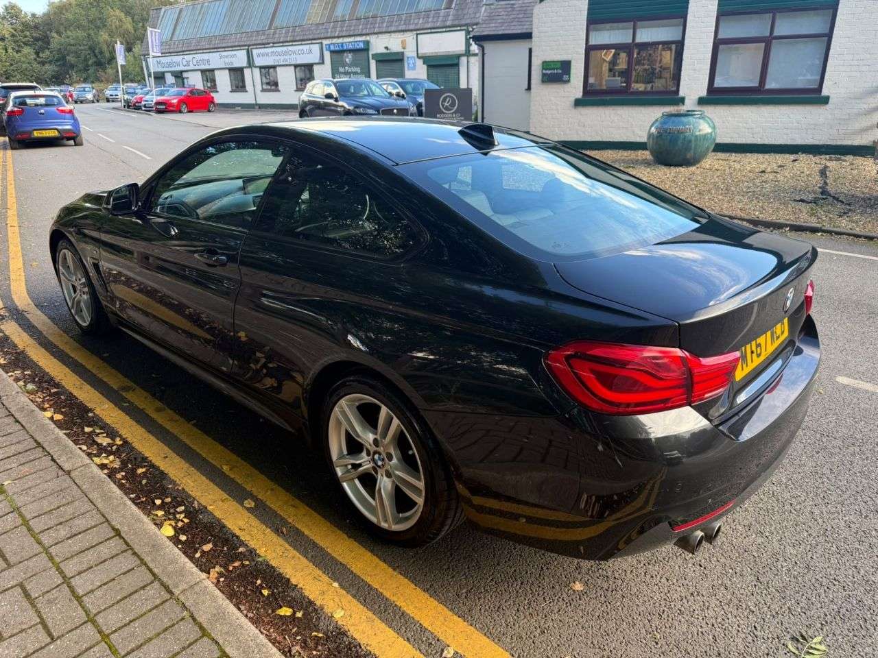 A 2017 BMW 4 SERIES 2.0 420i M Sport Coupe 2dr Petrol Auto Euro 6 (s/s) (184 ps) A 2017 BMW 4 SERIES 2.0 420i M Sport Coupe 2dr Petrol Auto Euro 6 (s/s) (184 ps)