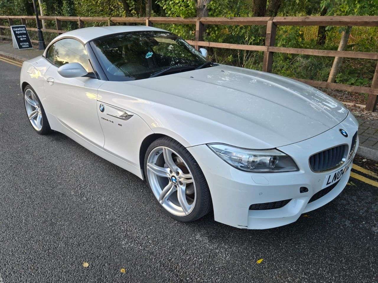 A 2016 BMW Z4 2.0 20i M Sport Convertible 2dr Petrol Auto sDrive Euro 6 (184 ps) Converti A 2016 BMW Z4 2.0 20i M Sport Convertible 2dr Petrol Auto sDrive Euro 6 (184 ps) Converti