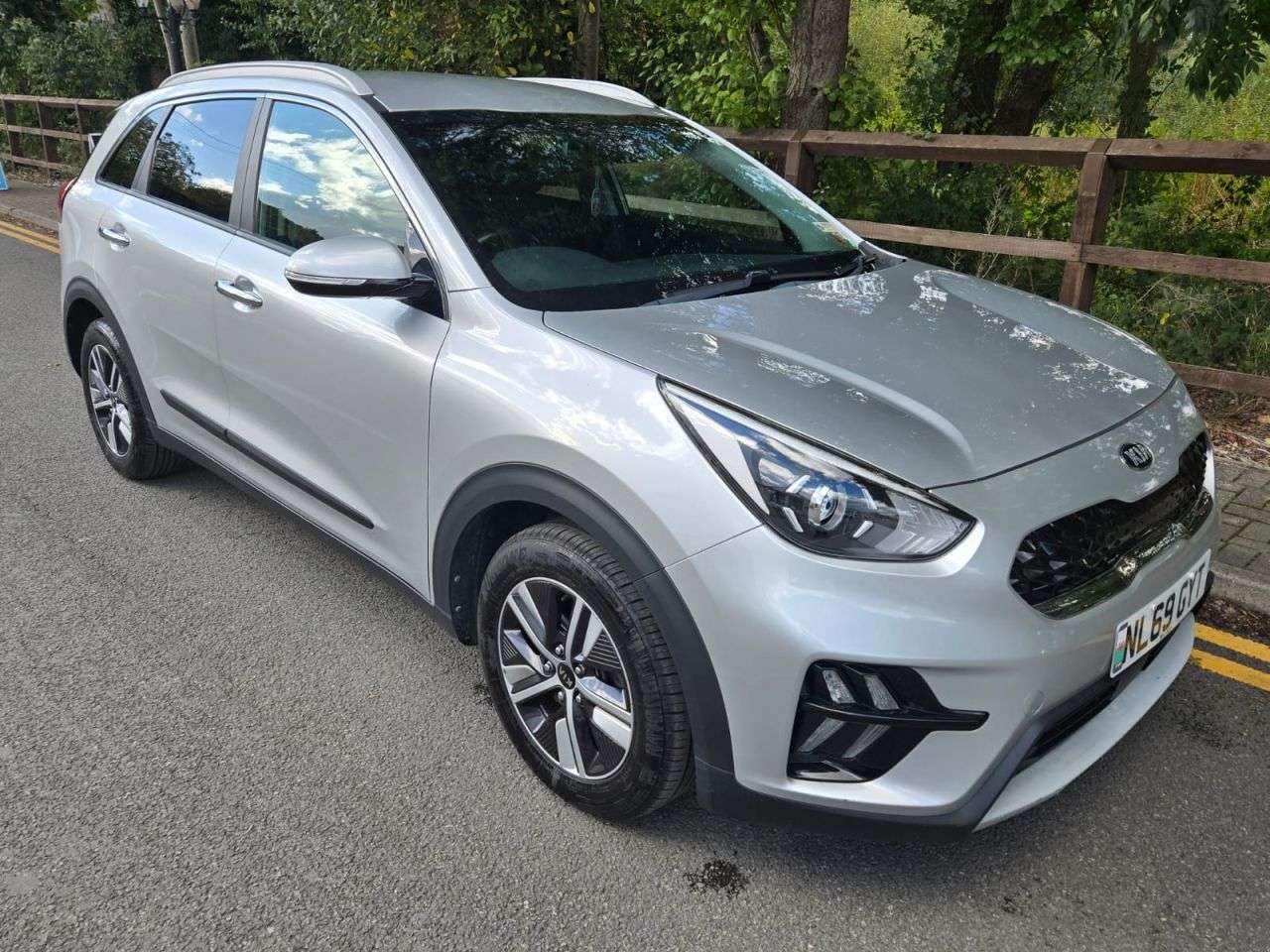 A 2019 KIA NIRO 1.6 GDi 2 SUV 5dr Petrol Hybrid DCT Euro 6 (s/s) (139 bhp) A 2019 KIA NIRO 1.6 GDi 2 SUV 5dr Petrol Hybrid DCT Euro 6 (s/s) (139 bhp)