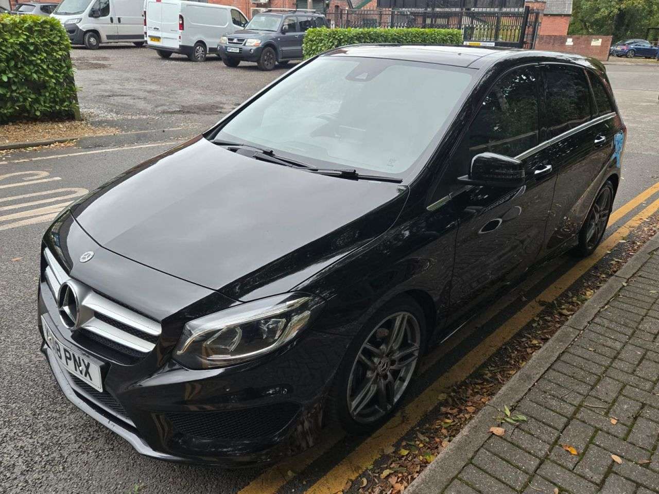 A 2018 MERCEDES-BENZ B CLASS 2.1 B200d AMG Line (Premium Plus) MPV 5dr Diesel 7G-DCT Euro 6 (s/s) (136 p A 2018 MERCEDES-BENZ B CLASS 2.1 B200d AMG Line (Premium Plus) MPV 5dr Diesel 7G-DCT Euro 6 (s/s) (136 p