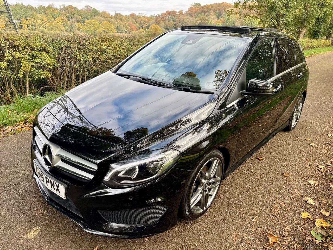 A 2018 MERCEDES-BENZ B CLASS 2.1 B200d AMG Line (Premium Plus) MPV 5dr Diesel 7G-DCT Euro 6 (s/s) (136 p A 2018 MERCEDES-BENZ B CLASS 2.1 B200d AMG Line (Premium Plus) MPV 5dr Diesel 7G-DCT Euro 6 (s/s) (136 p