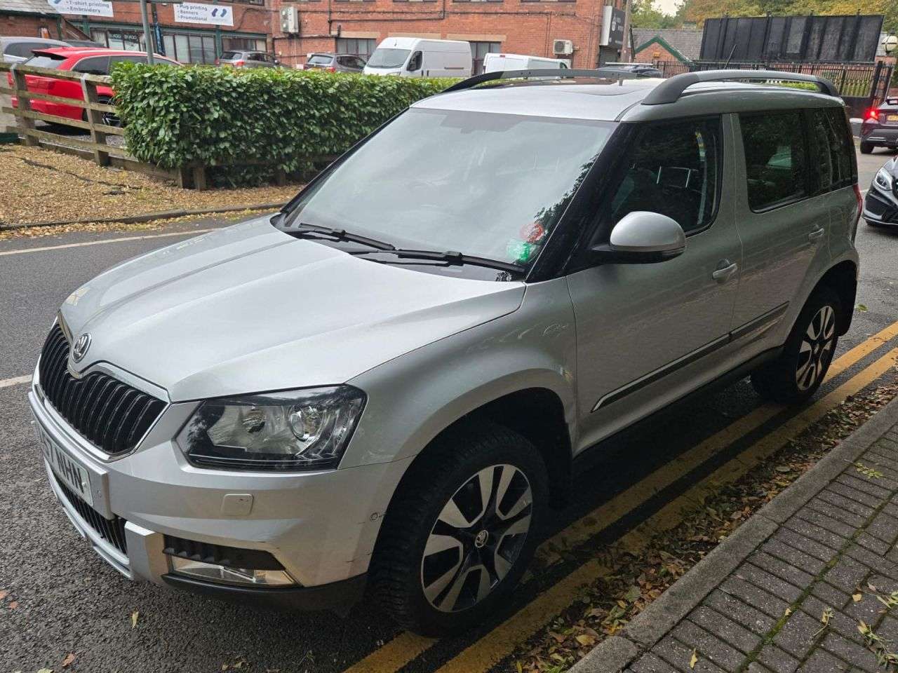 A 2017 SKODA YETI 1.4 TSI Laurin & Klement Outdoor 5dr Petrol Manual 4WD Euro 6 (s/s) (150 ps A 2017 SKODA YETI 1.4 TSI Laurin & Klement Outdoor 5dr Petrol Manual 4WD Euro 6 (s/s) (150 ps