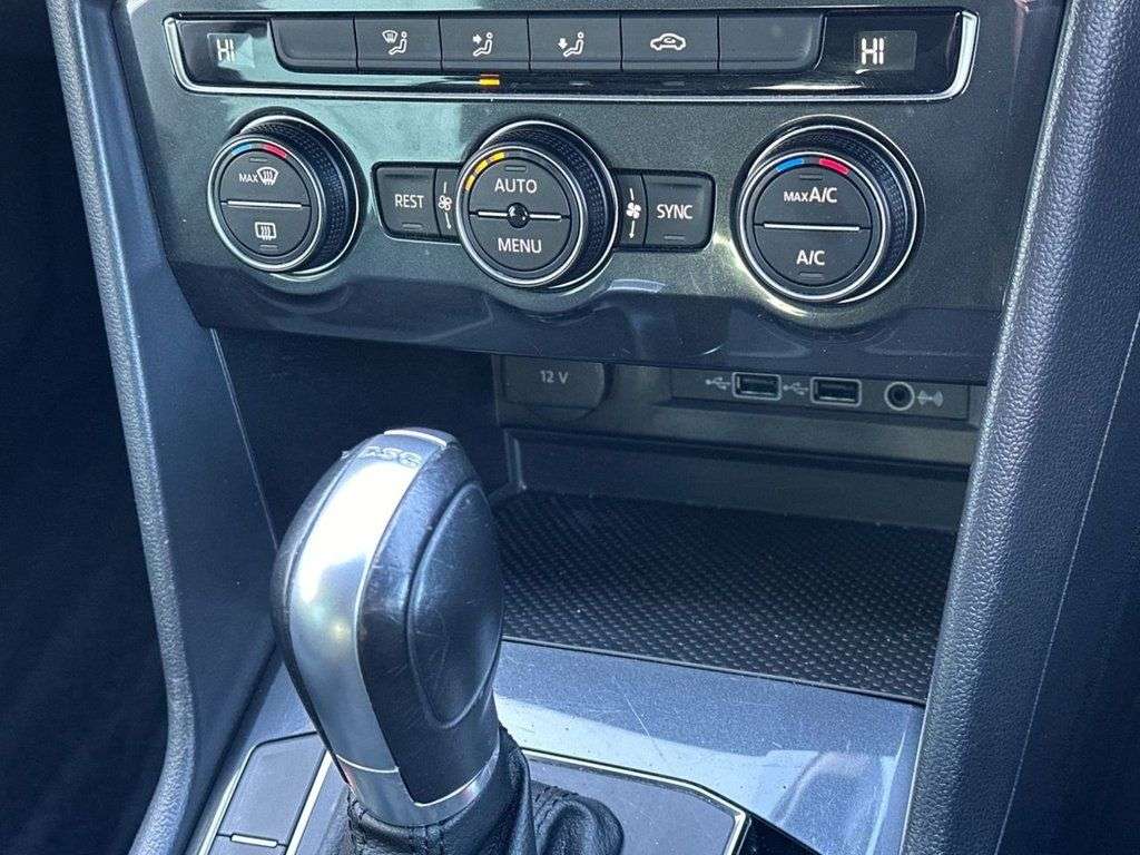 2018 VOLKSWAGEN TIGUAN 2018 VOLKSWAGEN TIGUAN