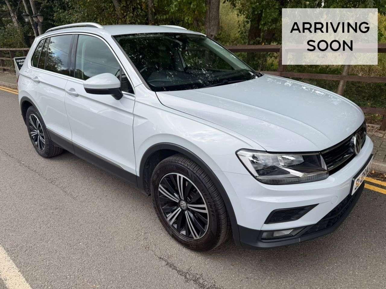 A 2018 VOLKSWAGEN TIGUAN 2.0 TDI SE Navigation SUV 5dr Diesel DSG Euro 6 (s/s) (150 ps) + SERVICE HI A 2018 VOLKSWAGEN TIGUAN 2.0 TDI SE Navigation SUV 5dr Diesel DSG Euro 6 (s/s) (150 ps) + SERVICE HI